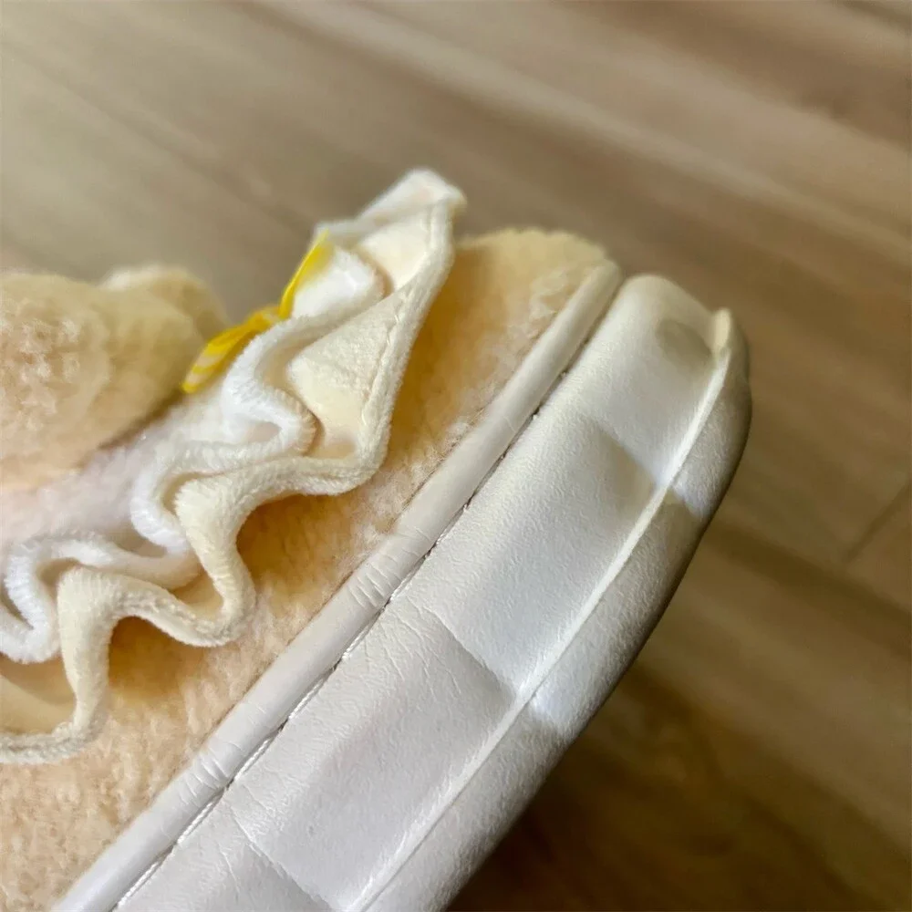 Sanrio Pompompurin Plush Mule Slippers Beige Bow Ruffle Womens US 6 EU